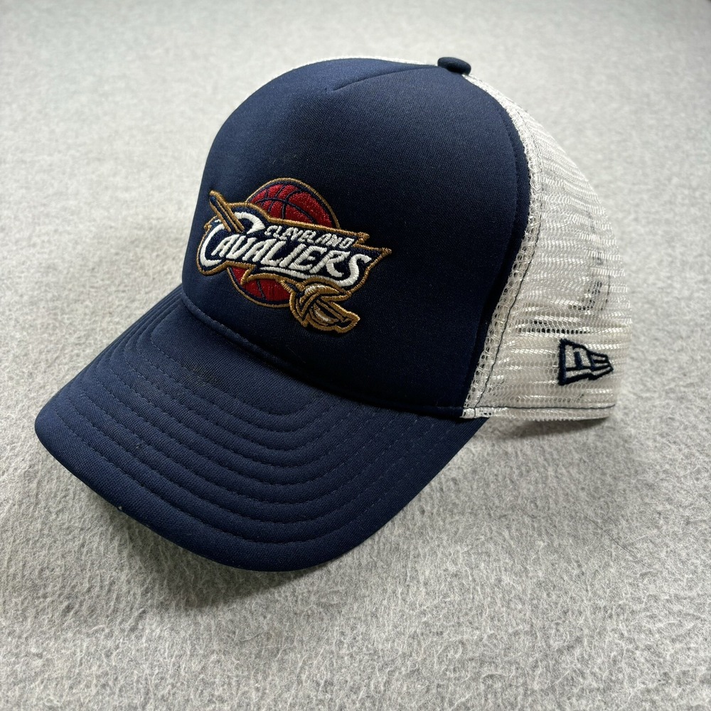 Cleveland Cavaliers Trucker Hat Cap 7 5/8 Blue New Era Basketball NBA Mesh
